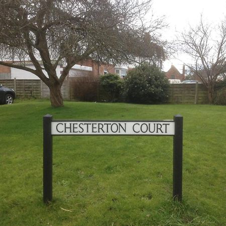 Chesterton Court Apartment Gloucester Exteriör bild